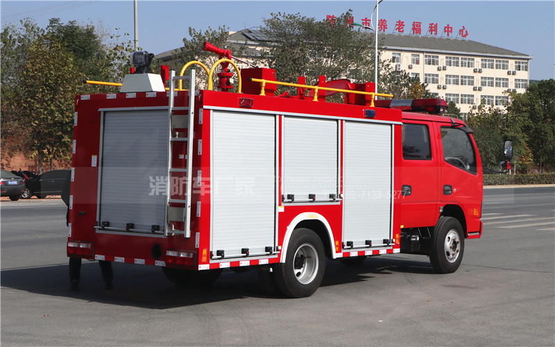 2.5噸消防車(chē) 2.5噸消防車(chē)